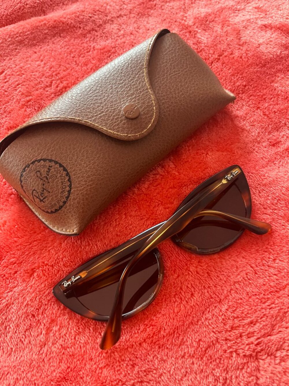 Ray-Ban Tortoise Shell Cat Eye Style - Picture 3 of 4